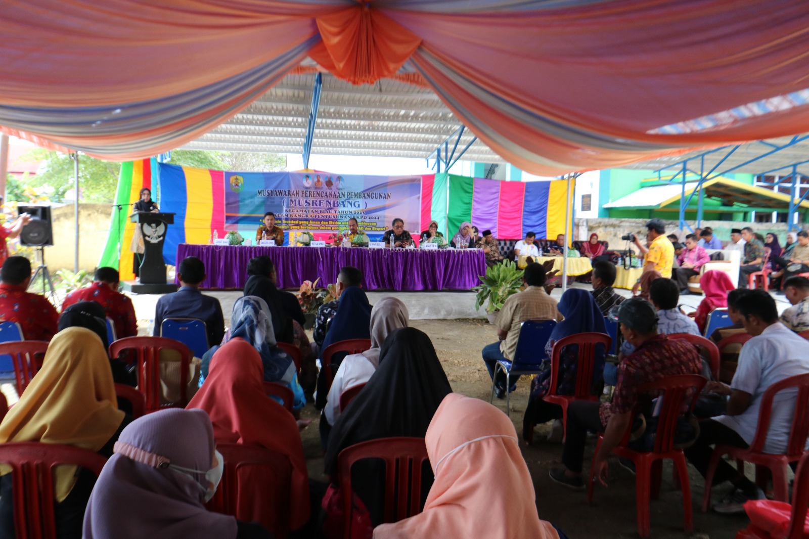 Kepala BAPPEDA Ibrahim Rasyid Pimpin Musrembang dalam rangka penyusunan RKPD 2023 tingkat kec. Biau mewakili Pj. Bupati Buol di dampinggi ketua DPRD Srikandi Batalipu, Jum'at 24 Februari 2023.